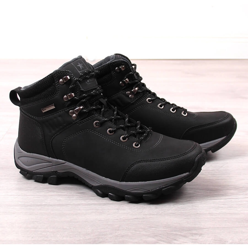News Zapatos de trekking con aislamiento alto para hombre negro 1