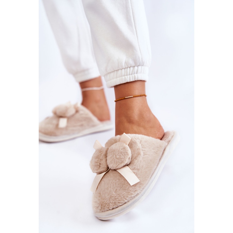 BM Pantuflas Mujer De Pelo Con Pompones Beige Castello 2