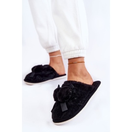 Pantuflas Mujer Castello Pelo Negro Con Pompones 2 Pantuflas Mujer Castello Pelo Negro Con Pompones 2