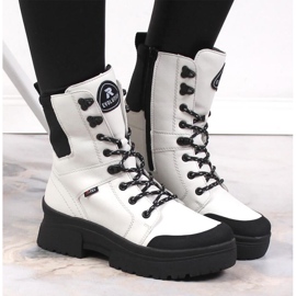 Botas con aislamiento de cuero impermeable Rieker Revolution W RKR571 blanco 11