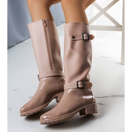 BM Botas altas beige de Lahti. 2