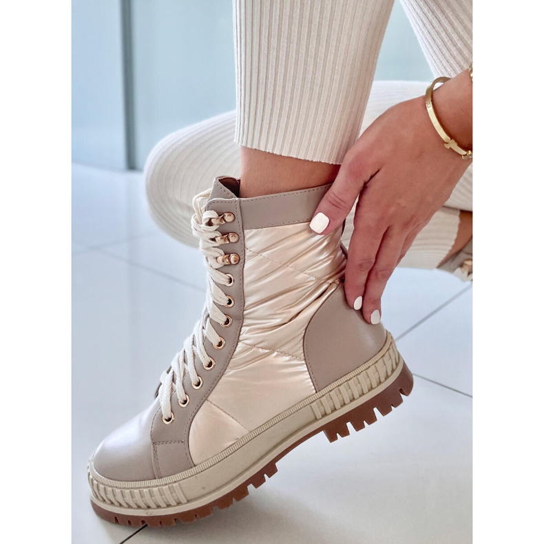 BM tenis Aileen Beis con cordones beige 1