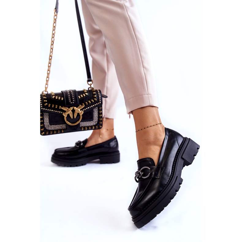 Zapatos de cuero ecológico para mujeres la.fi negro con una cadena 2 Zapatos de cuero ecológico para mujeres la.fi negro con una cadena 2