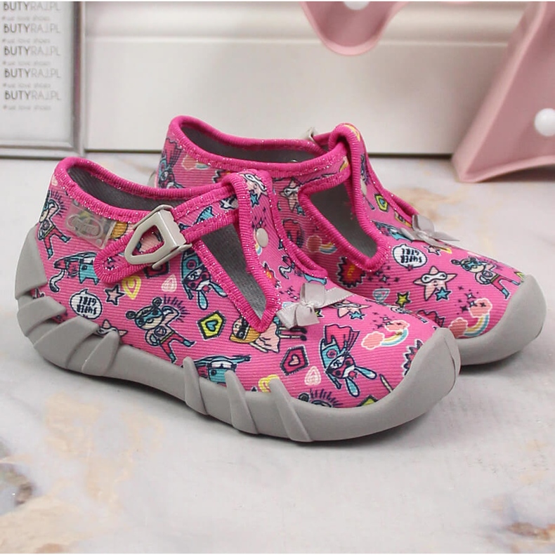 Zapatillas de casa para niña con cierre Befado rosa 1