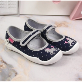Pantuflas de niña Befado negras con velcro y unicornio negro 4