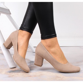 Zapatos de salón de mujer en ante beige en el puesto Azali 1470 4
