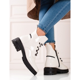W. Potocki Botas Potocki de mujer lacadas en blanco 1