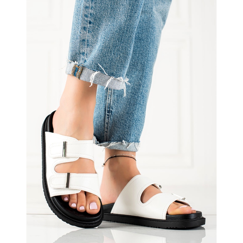 J. Star Chanclas casuales con velcro blanco 1