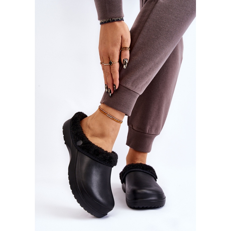 PM2 Pantuflas Mujer Espuma Cálida Crocs Black Cova negro 1