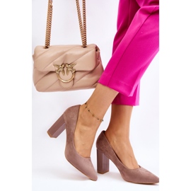 Bombas de gamuza en tacones beige Estellia de moda 3