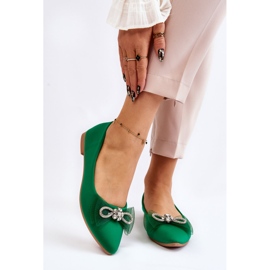 PS1 Bailarinas De Mujer A Punta Con Lazo Decorativo Verde Luminoso 1 PS1 Bailarinas De Mujer A Punta Con Lazo Decorativo Verde Luminoso 1