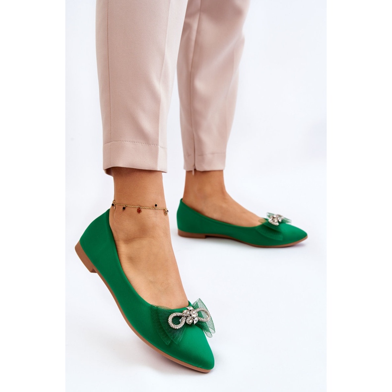 PS1 Bailarinas De Mujer A Punta Con Lazo Decorativo Verde Luminoso 2