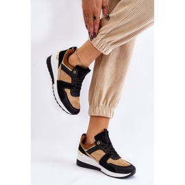 PG1 Zapatillas clásicas de cuña Collide en beige y negro 3