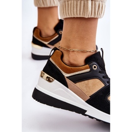 PG1 Zapatillas clásicas de cuña Collide en beige y negro 5