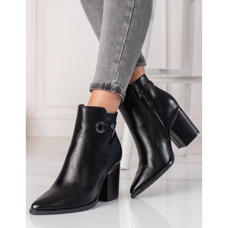 W. Potocki Botas de mujer Potocki en un poste negro 1 W. Potocki Botas de mujer Potocki en un poste negro 1