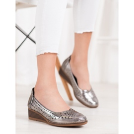 Bombas en la cuña Vinceza gris 2