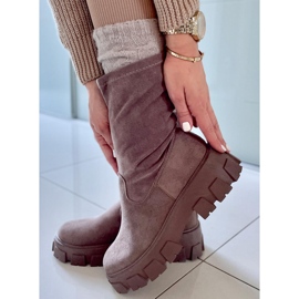 Botas Phyllis Kaki planas de ante beige 3