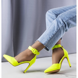 PA1 Zapatos de salón amarillo neón de Gerardo 2