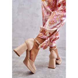 PS2 Bombas De Gamuza En Tacones Gruesos Y Plataforma Beige Diame 4