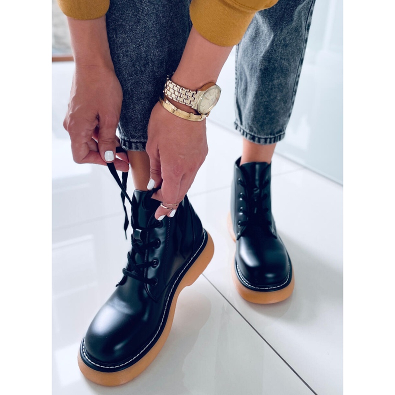 BM Botines Gaia NEGRO + Y martensiaki 2