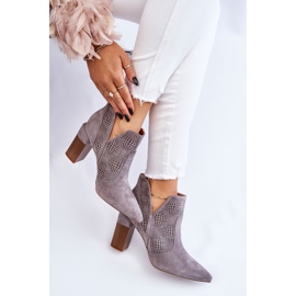 PM1 Botas Tacón Ante Calado Gris Leanna 11