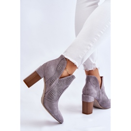 PM1 Botas Tacón Ante Calado Gris Leanna 9