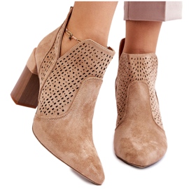 Botas Tacón Alto Caladas Ante Ante Beige Genevi 11