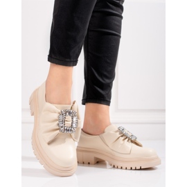Zapatos brogue de mujer beige con lazo de Shelovet 2