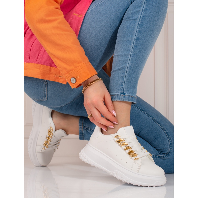 Deportivas blancas de mujer con cadena Shelovet blanco 2