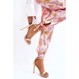 Sandalias Elegantes De Gamuza Sobre Tacón Alto Averie Beige marrón 2
