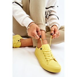 Zapatillas Clásicas Bajas Mujer Big Star LL274026 Amarillo 10