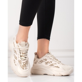 Zapatillas de mujer Shelovet con suela gruesa beige. 3
