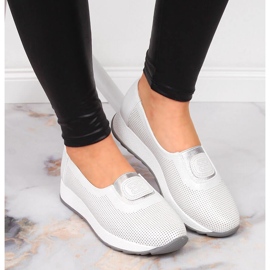 Slip-on plateado Jezzi con banda elástica en la plataforma 6