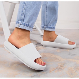 Pantuflas de mujer con plataforma blancas Vinceza 48801 blanco 7