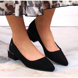 Salones de mujer en ante negro con punta Vinceza 20198 3