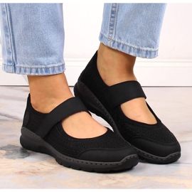 Zapatos cómodos de mujer calados con velcro negros Rieker L32B5-00 7