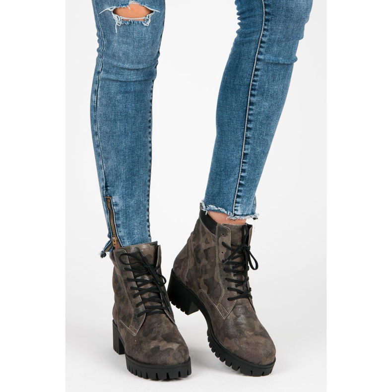 Vinceza Botas con cordones y protector verde 2