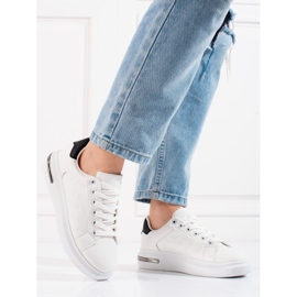 Zapatos deportivos de mujer Shelovet blanco con un patrón. 1 Zapatos deportivos de mujer Shelovet blanco con un patrón. 1