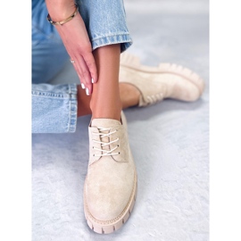 BM Mocasín plataforma ante de Amparo Beige 5