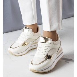 Zapatillas beige con suela gruesa de Ethel 1