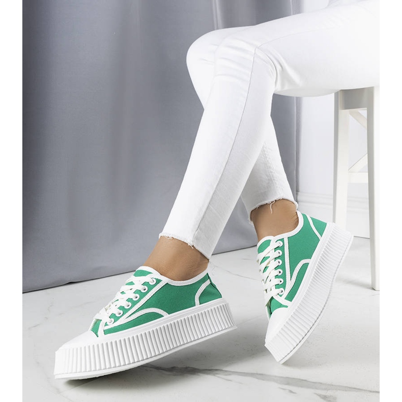 BM Zapatillas verdes en la plataforma Dolores 1