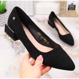 Salones de mujer en ante negro con punta Vinceza 20198 4