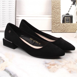 Salones de mujer en ante negro con punta Vinceza 20198 5