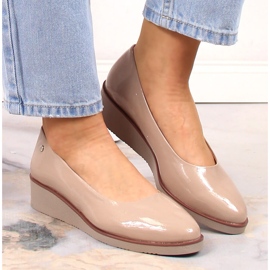 Zapatos cuña mujer lacado beige Vinceza 10865 6