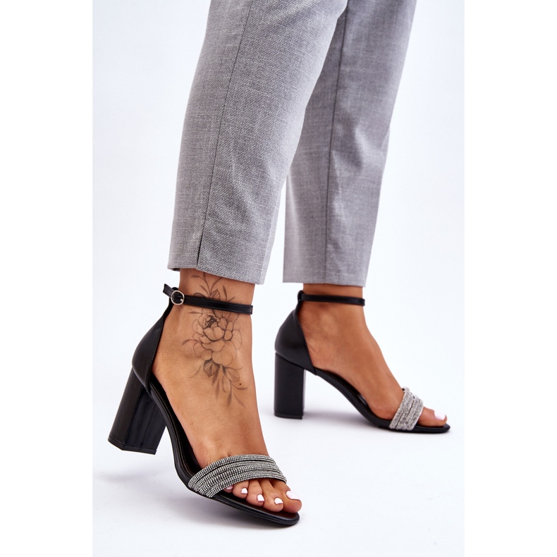 Sandalias Elegantes Con Tacones Altos De Zirconia Cúbica Negro Laurene 2