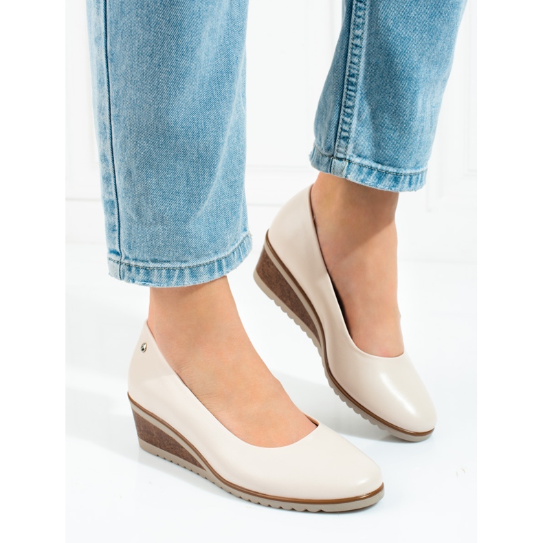 Zapatos de salón de mujer Vinceza con cuña de corcho beige 1 Zapatos de salón de mujer Vinceza con cuña de corcho beige 1