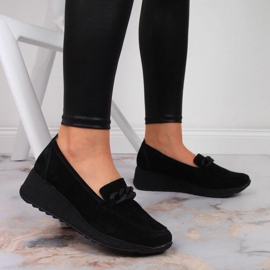 Mocasines de cuero Filippo DP3632 en una cuña con una cadena negro 5