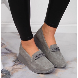 Mocasín cuña Filippo DP3632 piel gris con cadena 6