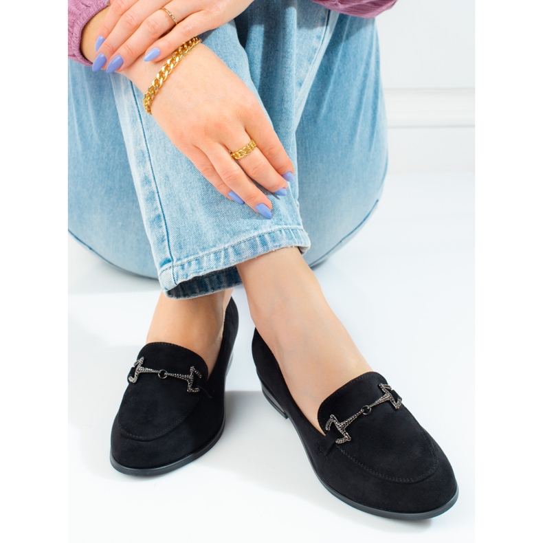 Mujer Lords Vinceza ante negro 1