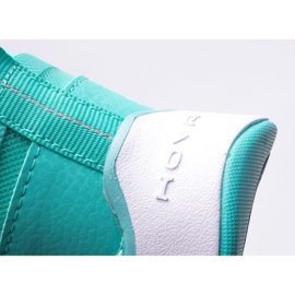 Zapatillas de mujer Under Armour W Hovr Omnia 3025054-300 verde 6